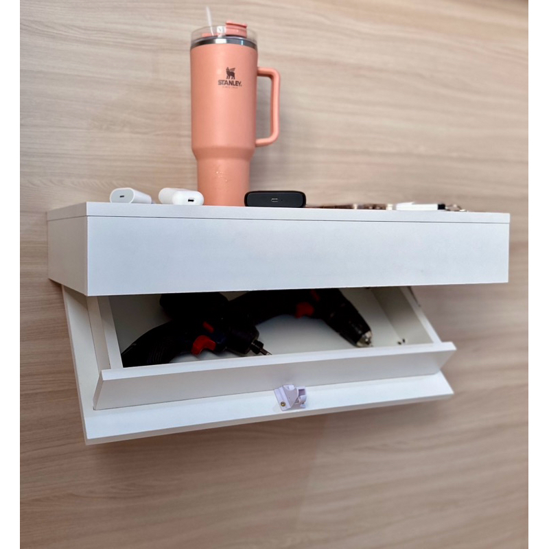 Prateleira esconderijo em mdf com chave magnética