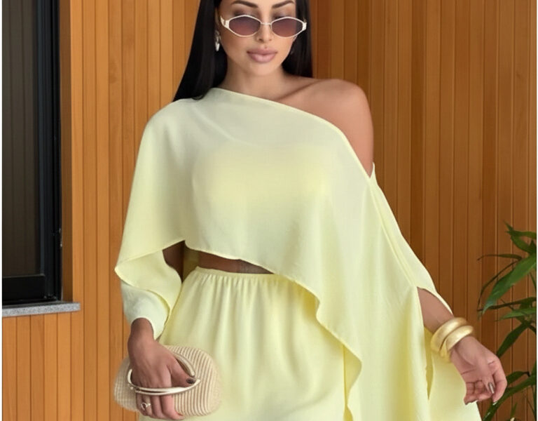 Conjunto Feminino 3 Peças – Short Saia + Cropped + Blusa Capa no Tecido Duna | Elegante, Moderno e Casual.l.