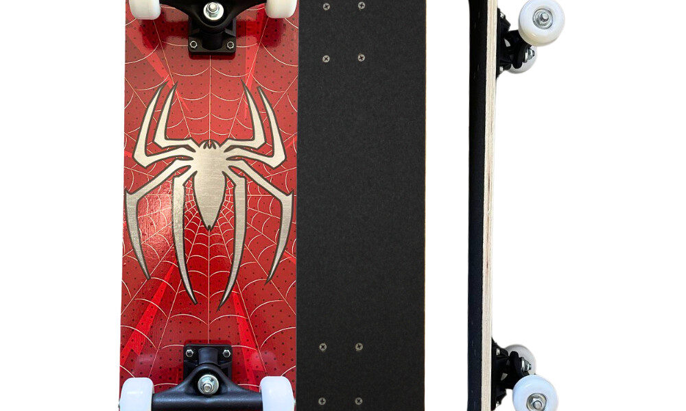 SKATE COMPLETO SEMI PROFISSIONAL MONTADO VINGADORES HOMEM SPIDER ARANHA