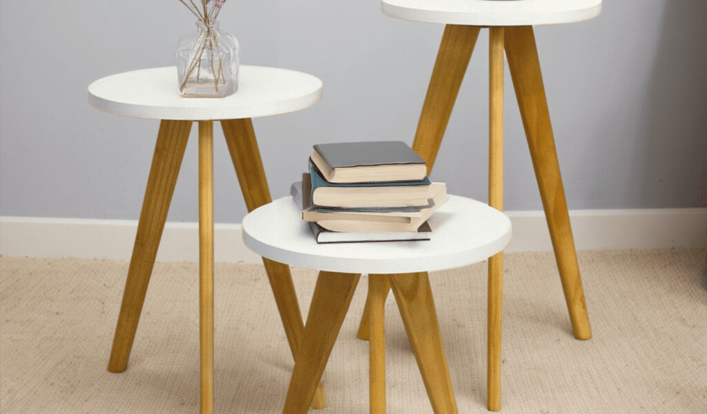 Mesa de Centro, Mesa Lateral, Mesa de Cabeceira, Mesa de Apoio Pé Palito - Madeira Maciça