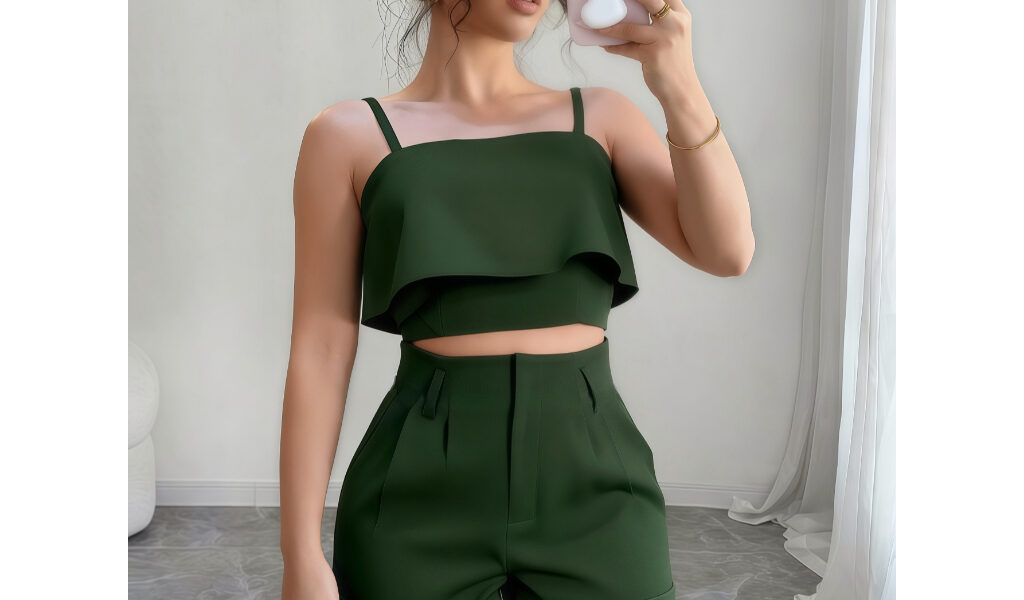 Conjunto feminino alfaiataria de 2 peças:Ragata Sem Mangas e Short Sólida P M G