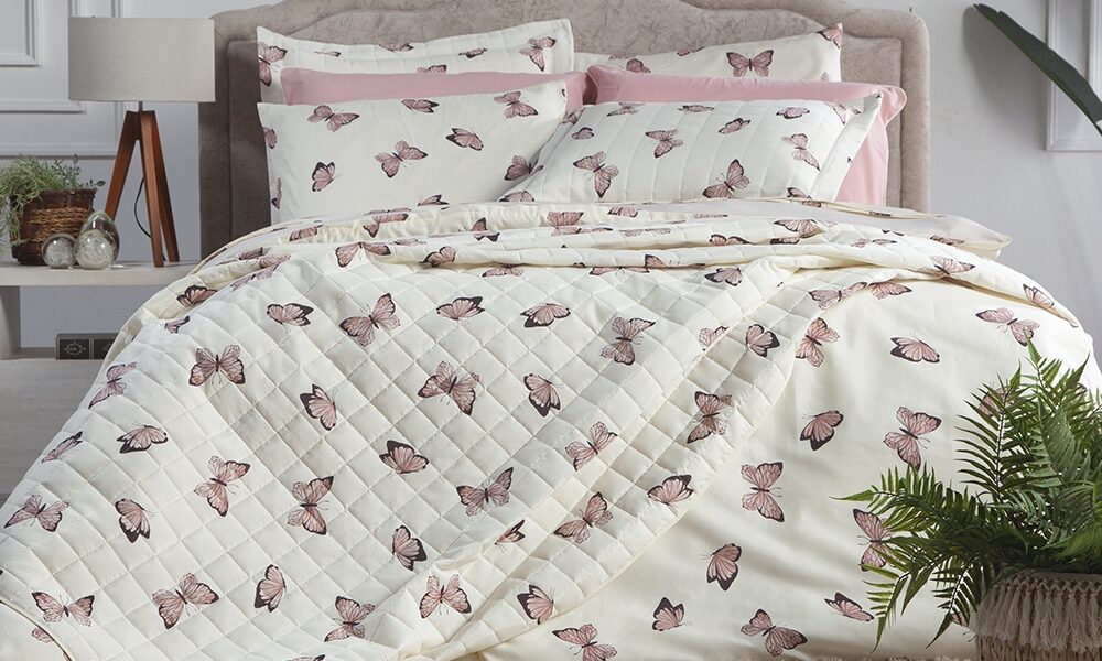 Colcha Cobre Leito Borboletas Azul e Rosa Alto Padrão Envio Imediato