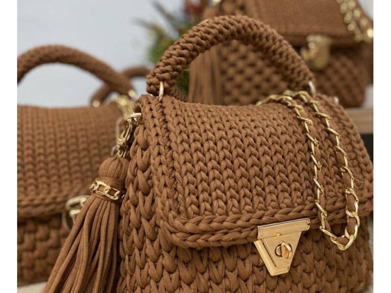 Bolsa de Ombro Feminina Artesanal em Crochê Premium | Alça Corrente Dourada | Pronta Entrega