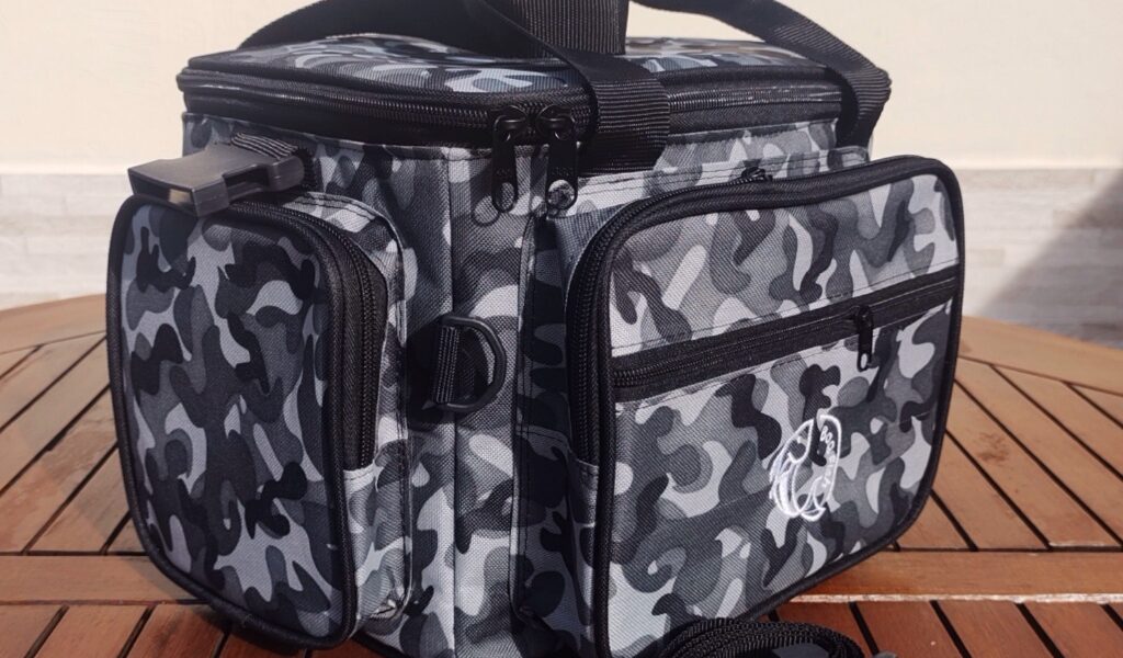 Bolsa/Mala de Pesca (Nova Versão) Camuflado Cinza