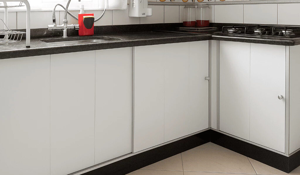 Forro Pvc Liso Junta Seca Branco 20cm larguraX8mm espessura - 6 Réguas com 0,20cm de largura X 1,00 comprimento