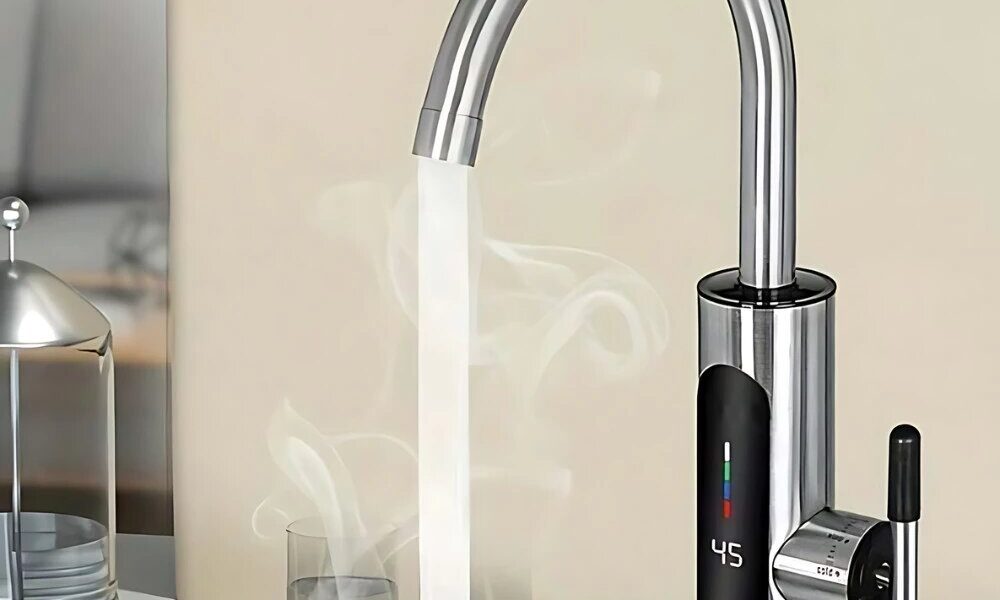 Torneira Elétrica Cozinha Banheiro Visor Temperatura Regulagem Giratória 360° Aço Inox 110V-220V