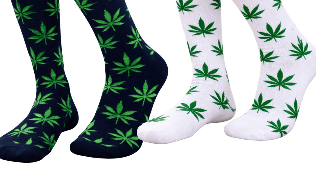 Meia Cano Alto Algodão Estampa Folha Maconha Erva Cannabis Marijuana Hemp Dollar Unissex Bob Marley